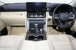 2022 Toyota Landcruiser VX