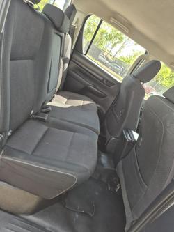 2019 Toyota Hilux SR