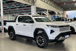 2026 Toyota Hilux SR5 48V