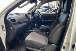 2022 Mitsubishi Triton GLX