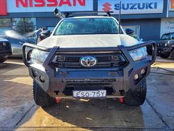 2022 Toyota Hilux SR