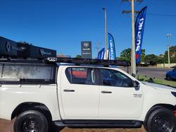 2022 Toyota Hilux SR