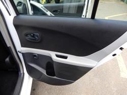 2007 Toyota Yaris YR NCP90R Snow Cap White