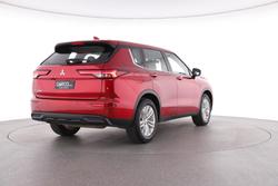 2023 Mitsubishi Outlander ES
