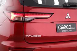 2023 Mitsubishi Outlander ES