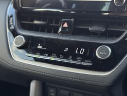 2024 Toyota Corolla Cross GX 2WD Hybrid