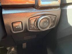 2018 Ford Everest Titanium