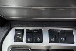 2017 Toyota Landcruiser Sahara VDJ200R 4X4 Dual Range Eclipse Black