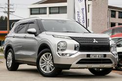 2023 Mitsubishi Outlander LS