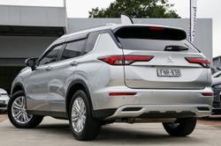 2023 Mitsubishi Outlander LS