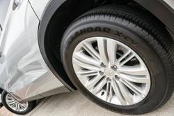 2023 Mitsubishi Outlander LS