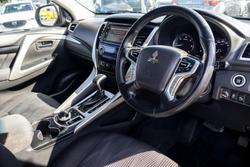 2016 Mitsubishi Pajero Sport GLX