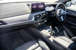 2021 BMW 5 Series M550i xDrive