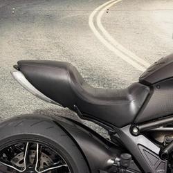 2016 DUCATI DIAVEL CARBON Black