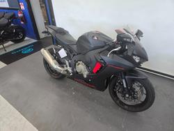 2017 Honda CBR1000RR (FIREBLADE) ABS Red