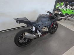 2017 Honda CBR1000RR (FIREBLADE) ABS Red