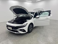 2024 Hyundai i30 CN7.V2 MY24 Atlas White