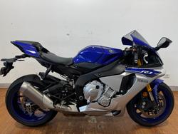 Yamaha YZF-R1