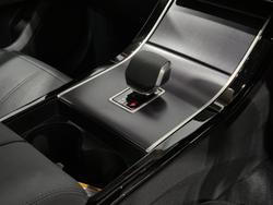 2025 Land Rover Range Rover Velar P250 Dynamic SE