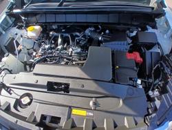 2024 Nissan Pathfinder ST-L