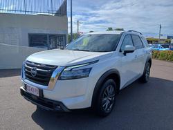2024 Nissan Pathfinder ST-L