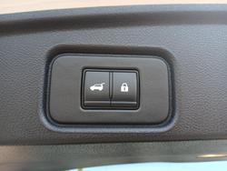 2024 Nissan Pathfinder ST-L