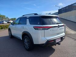 2024 Nissan Pathfinder ST-L