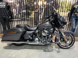 2015 HARLEY-DAVIDSON STREET GLIDE SPECIAL