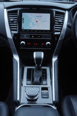 2022 Mitsubishi Pajero Sport GSR