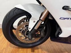 2015 Triumph DAYTONA 675 WHITE
