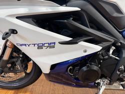 2015 Triumph DAYTONA 675 WHITE
