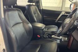 2017 Toyota Landcruiser Prado VX