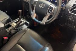 2017 Toyota Landcruiser Prado VX