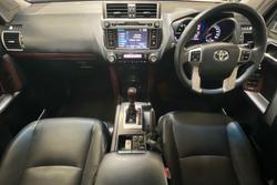 2017 Toyota Landcruiser Prado VX