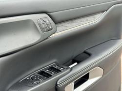 2024 Ford Everest Platinum