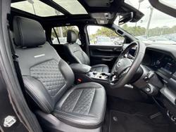 2024 Ford Everest Platinum