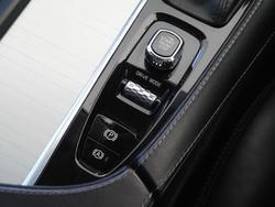 2019 Volvo XC90 T6 Momentum