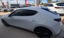 2023 Mazda 3 G20 Evolve