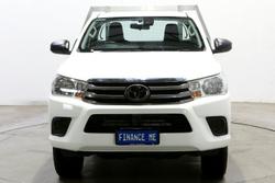 2024 Toyota Hilux SR