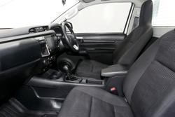 2024 Toyota Hilux SR