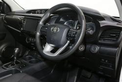 2024 Toyota Hilux SR