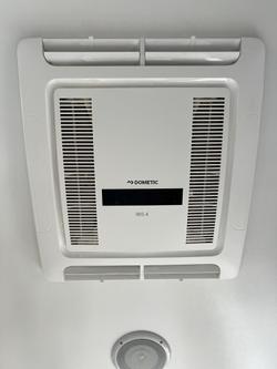 2020 Safari Caravans Legacy 22 Family Van