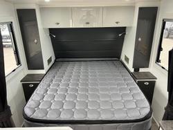 2020 Safari Caravans Legacy 22 Family Van