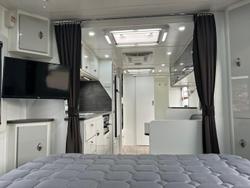 2020 Safari Caravans Legacy 22 Family Van