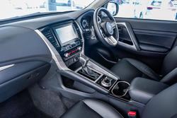 2024 Mitsubishi Pajero Sport GLS