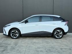 2024 MG MG4 Excite 51