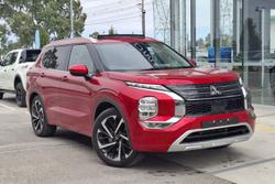 2023 Mitsubishi Outlander Exceed