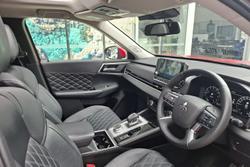 2023 Mitsubishi Outlander Exceed