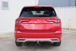 2023 Mitsubishi Outlander Exceed