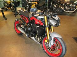 2025 Triumph Street Triple 765 RX Street Triple Silver